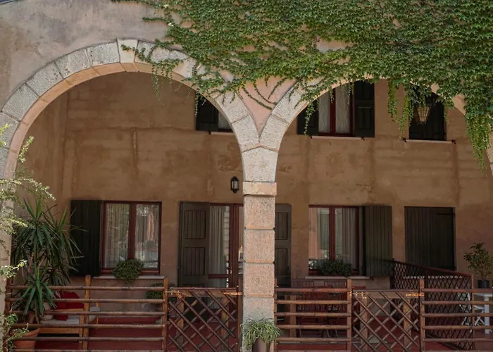 Corte Roveggia - Bilocale Monet